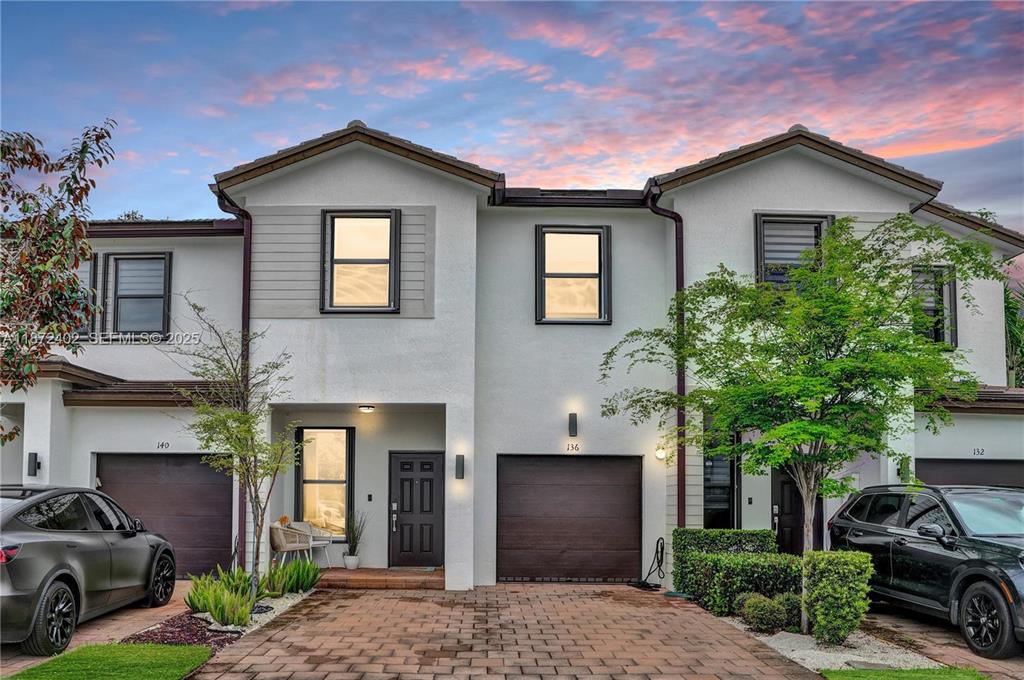 Investment property for sale in Pembroke Pines, VA