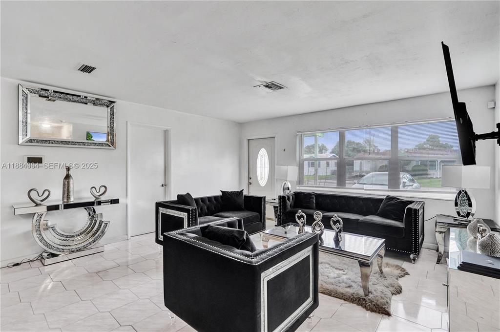 Investment property for sale in Hollywood, VA