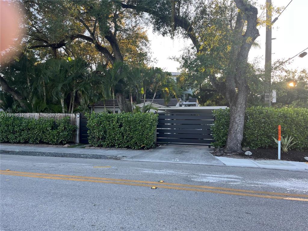 Investment property for sale in Fort Lauderdale, VA