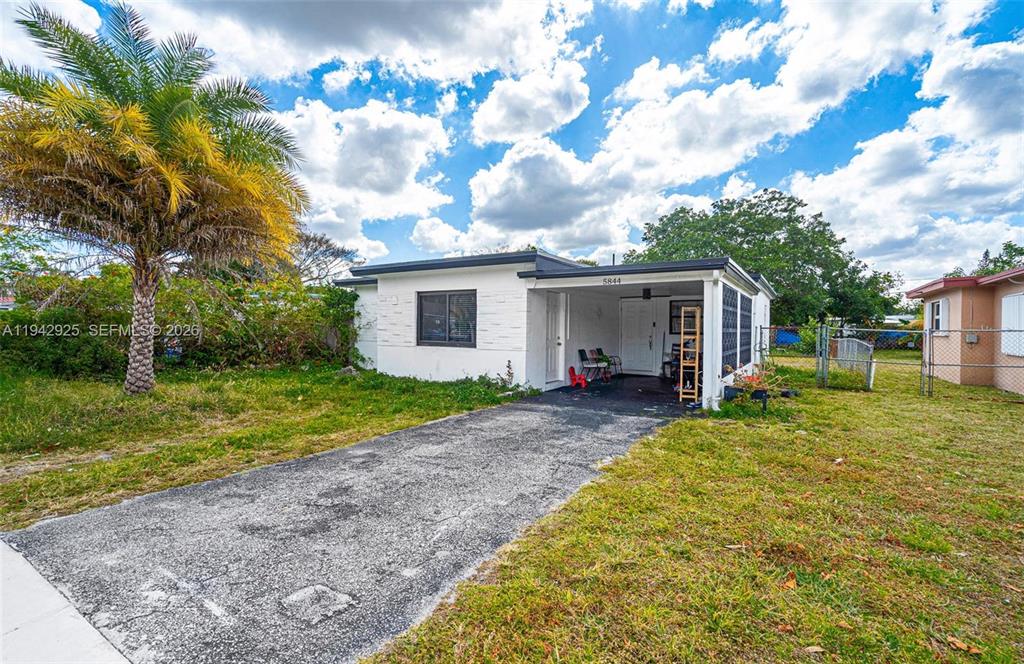 Investment property for sale in Hollywood, VA