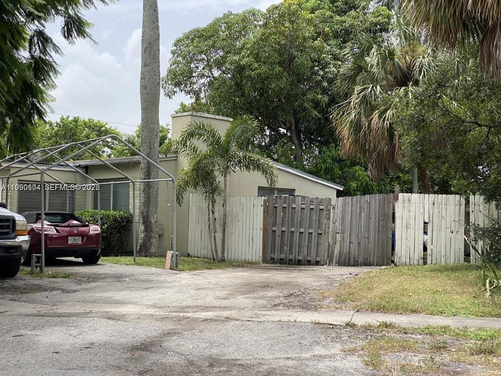 Investment property for sale in Fort Lauderdale, VA