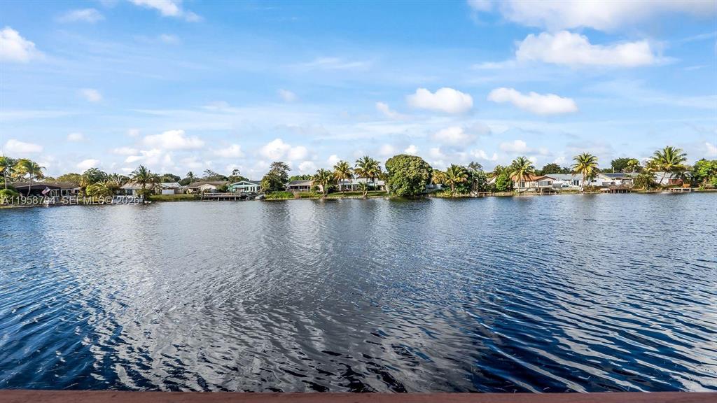 Investment property for sale in Fort Lauderdale, VA
