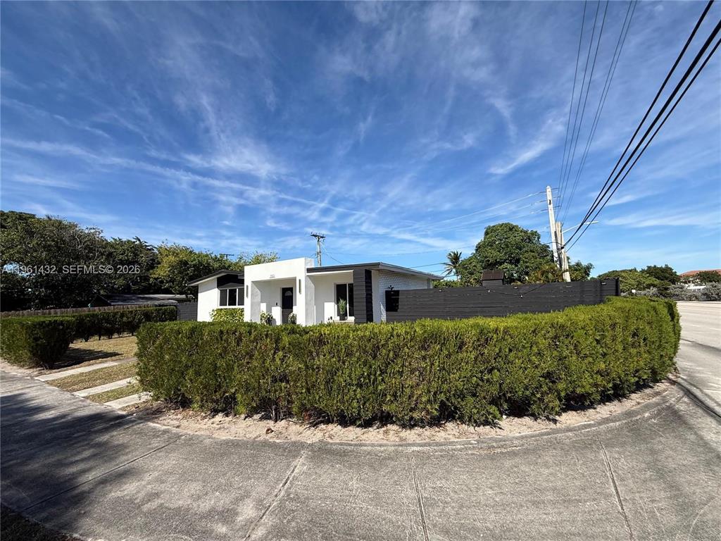 Investment property for sale in Deerfield Beach, VA