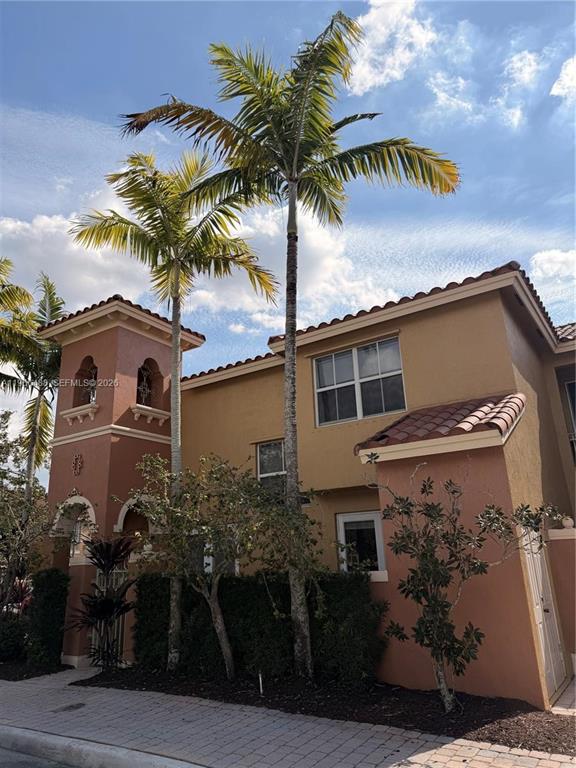 Investment property for sale in Pembroke Pines, VA