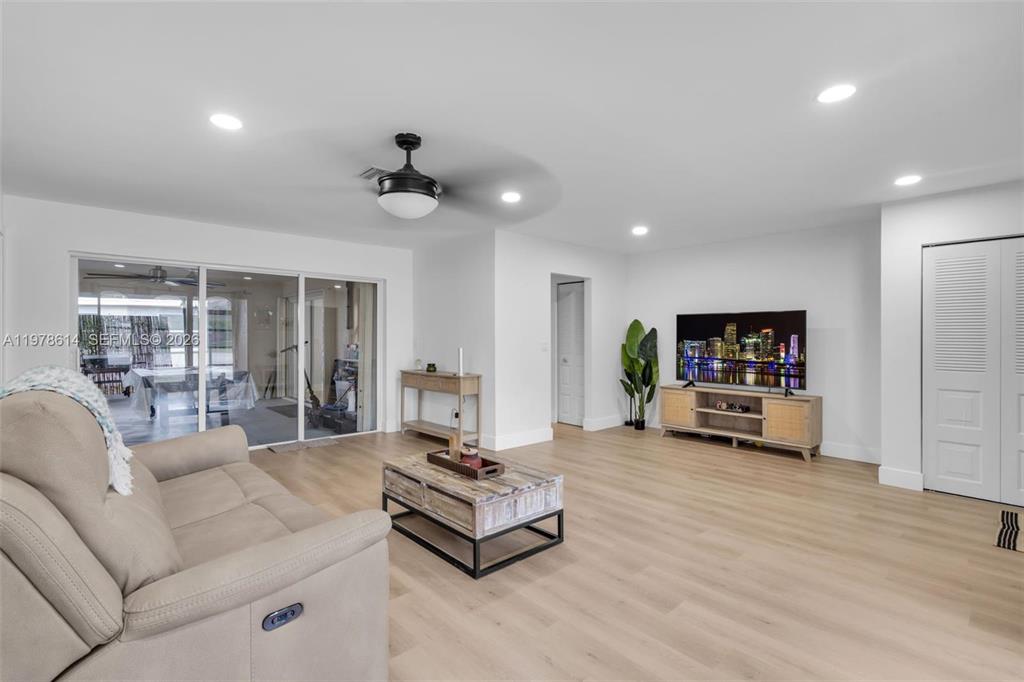 Investment property for sale in Deerfield Beach, VA
