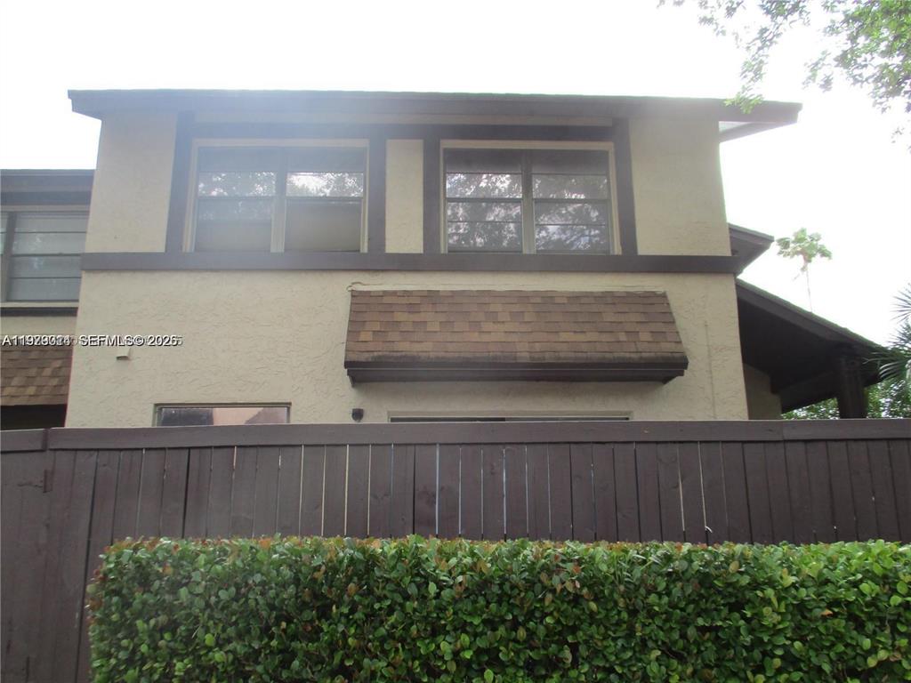 Investment property for sale in Pembroke Pines, VA