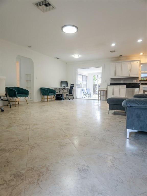 Investment property for sale in Hallandale Beach, VA
