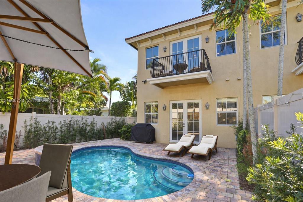 Investment property for sale in Fort Lauderdale, VA