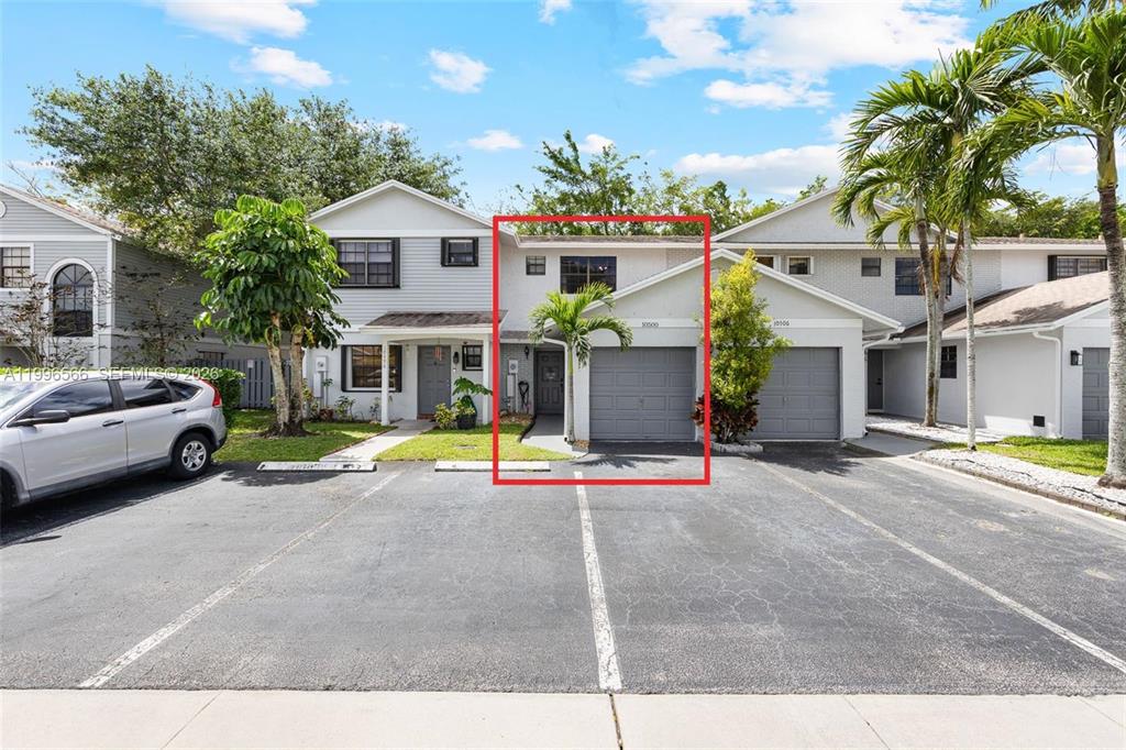 Investment property for sale in Pembroke Pines, VA