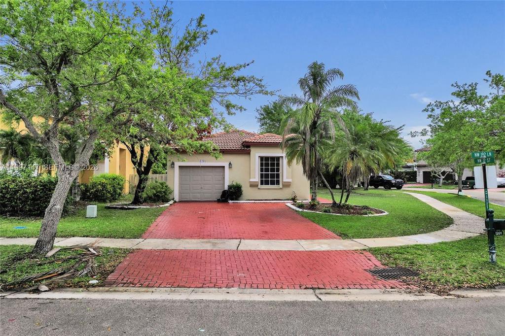 Investment property for sale in Pembroke Pines, VA