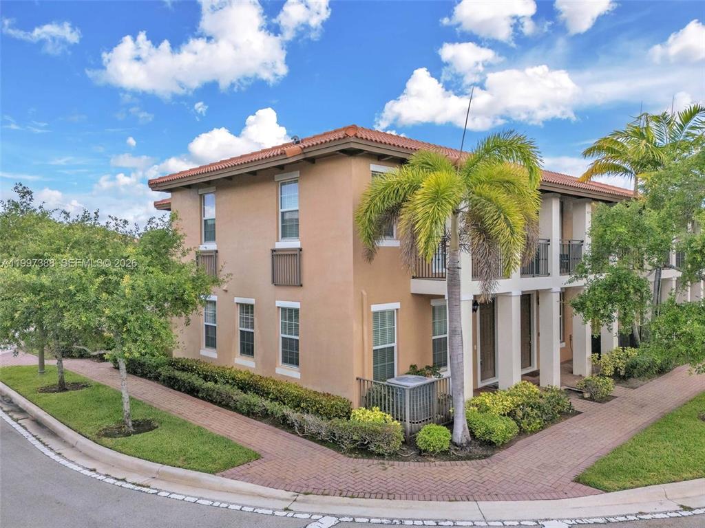 Investment property for sale in Pembroke Pines, VA