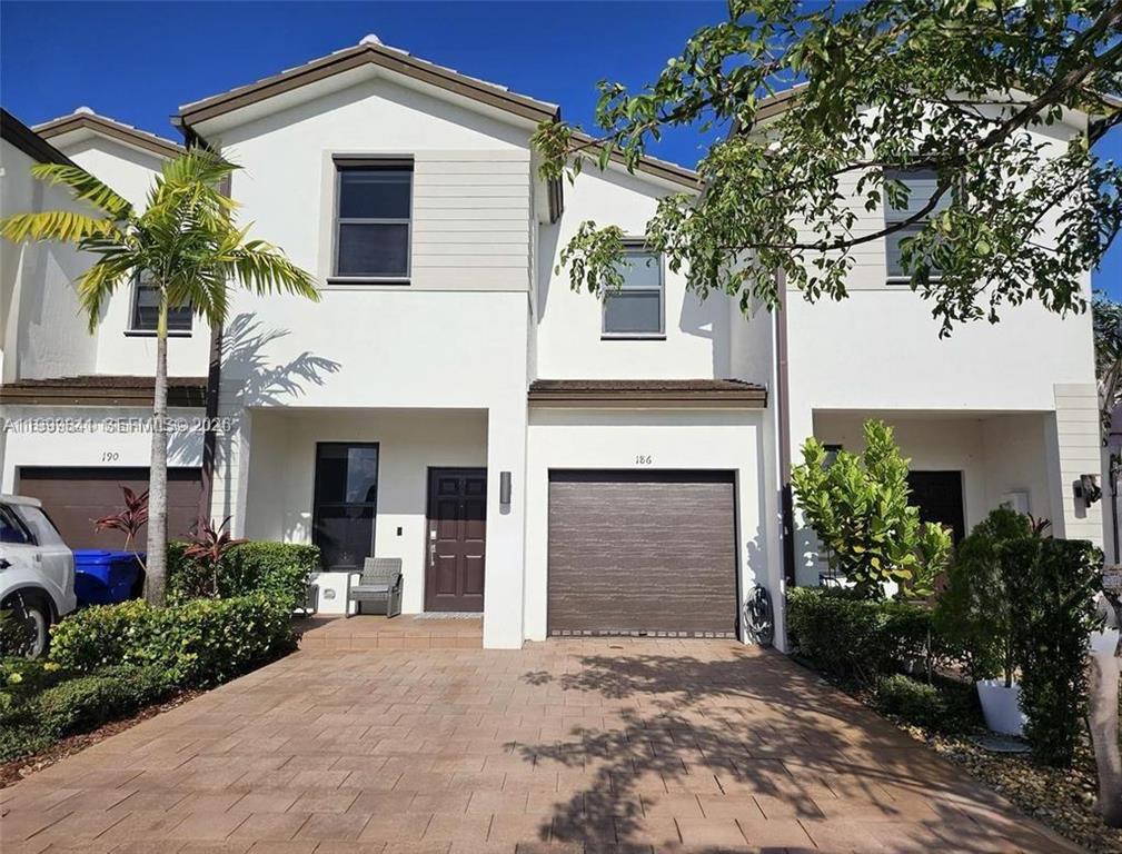 Investment property for sale in Pembroke Pines, VA