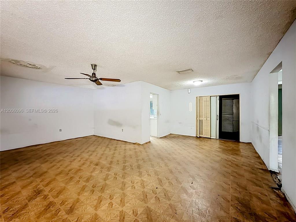 Investment property for sale in Pembroke Pines, VA