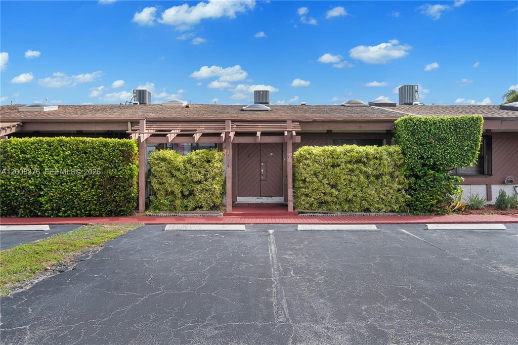 Investment property for sale in Hallandale Beach, VA