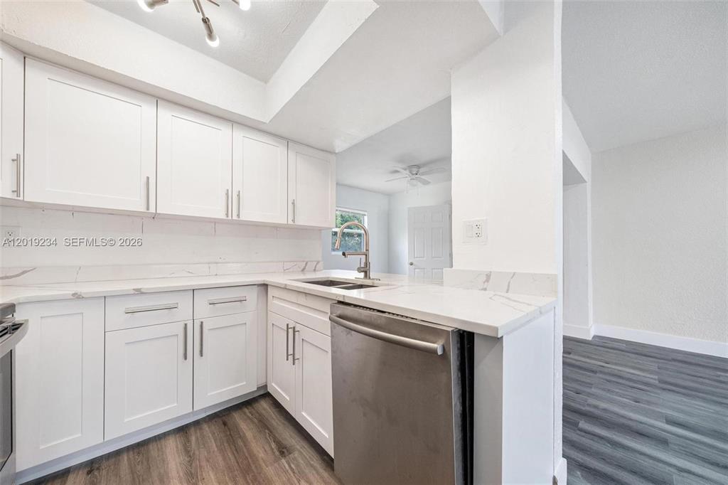 Investment property for sale in Lauderdale Lakes, VA