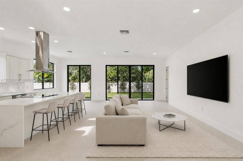 Investment property for sale in Fort Lauderdale, VA