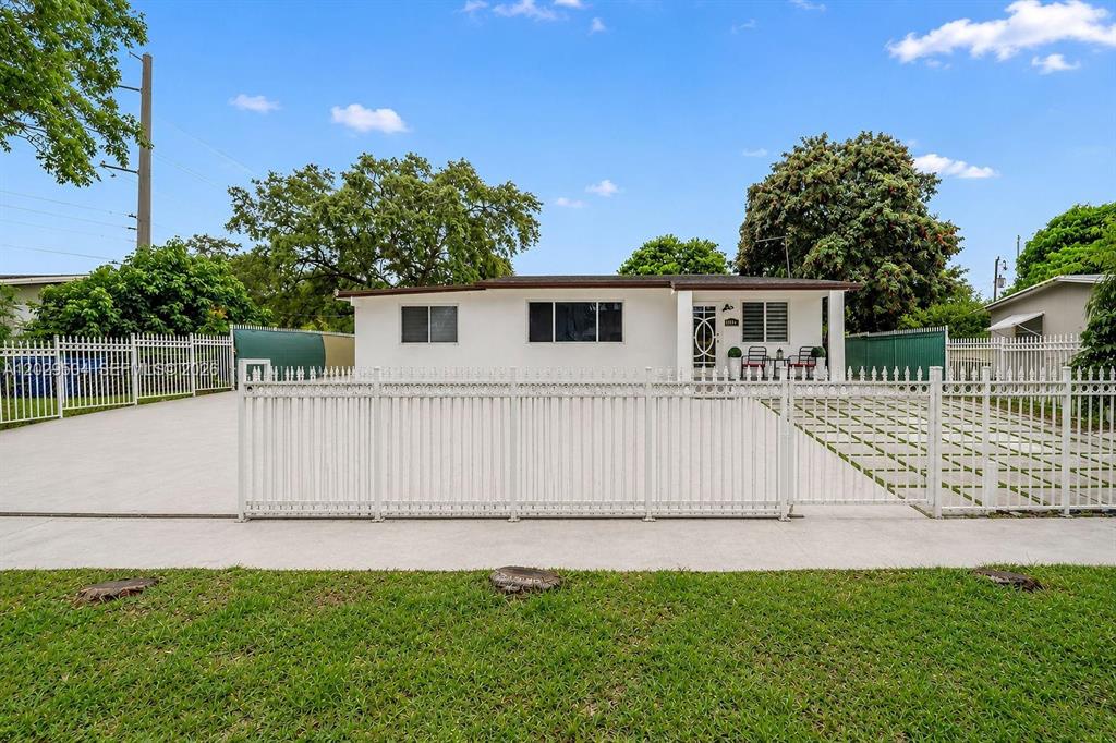 Investment property for sale in Hollywood, VA