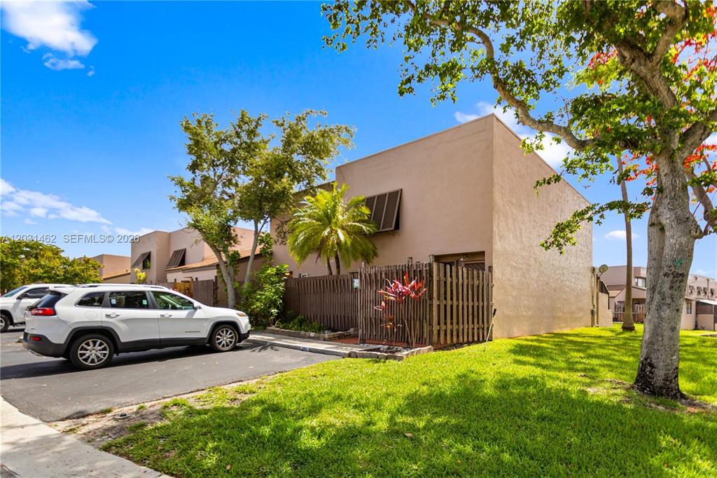 Investment property for sale in Pembroke Pines, VA