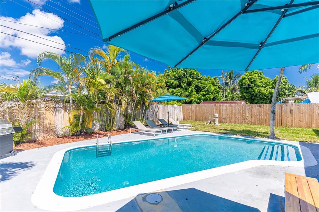 Investment property for sale in Miramar, VA