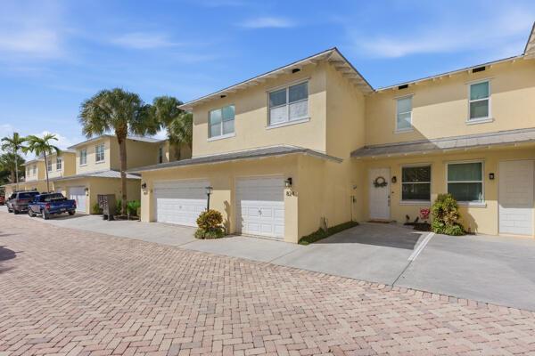 Investment property for sale in Deerfield Beach, VA