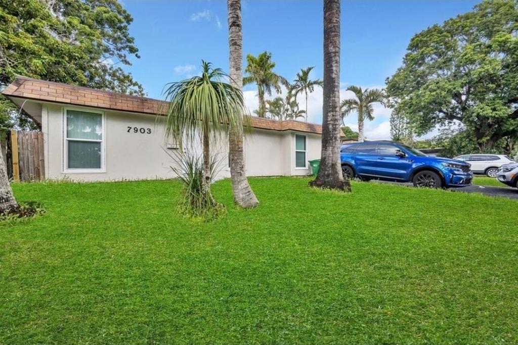 Investment property for sale in Tamarac, VA