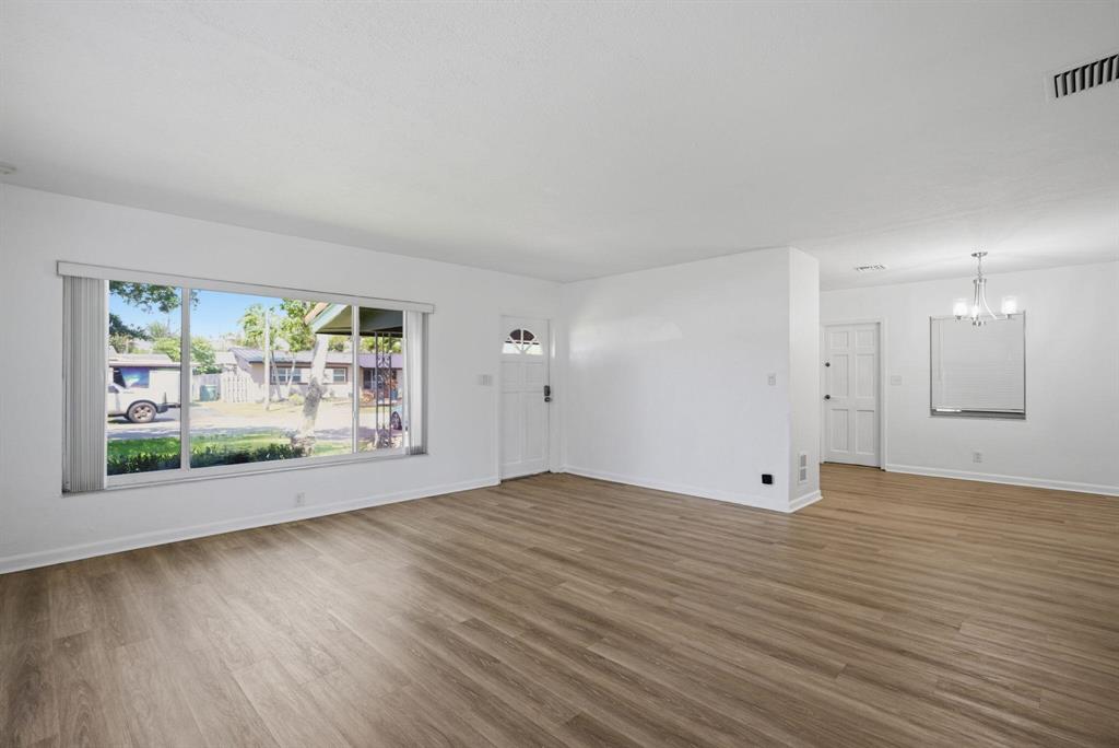 Investment property for sale in Oakland Park, VA