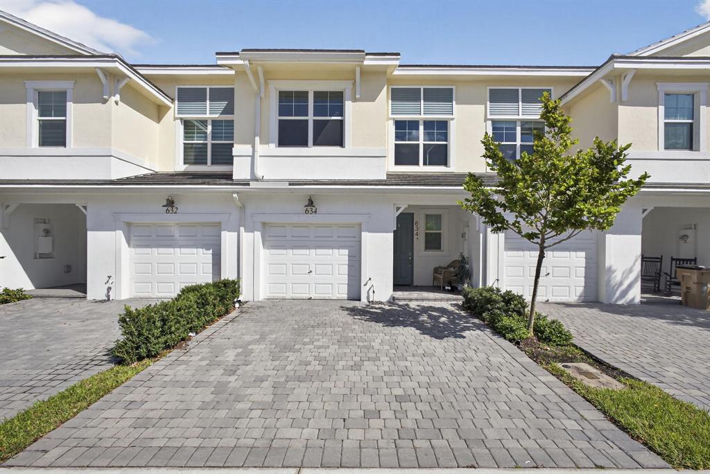 Investment property for sale in Deerfield Beach, VA