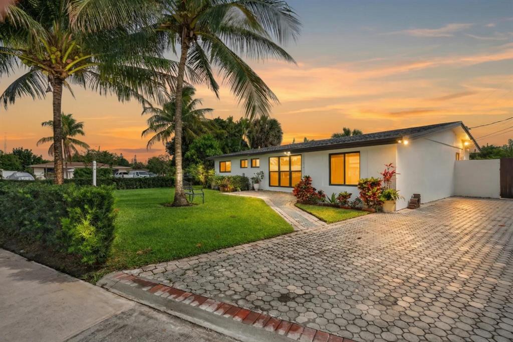 Investment property for sale in Deerfield Beach, VA