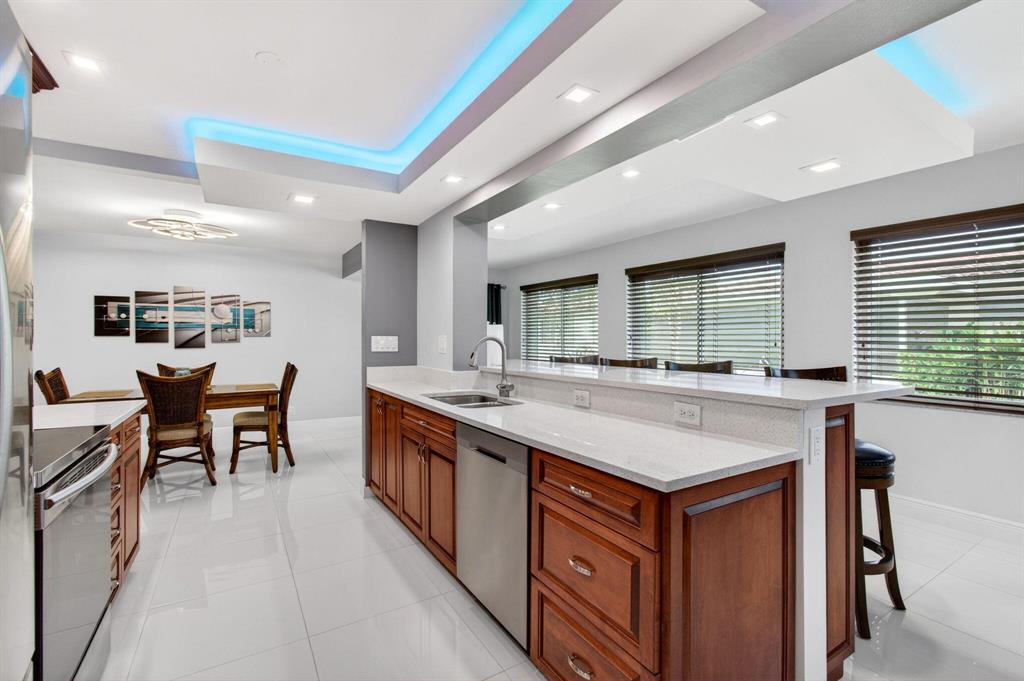 Investment property for sale in Deerfield Beach, VA