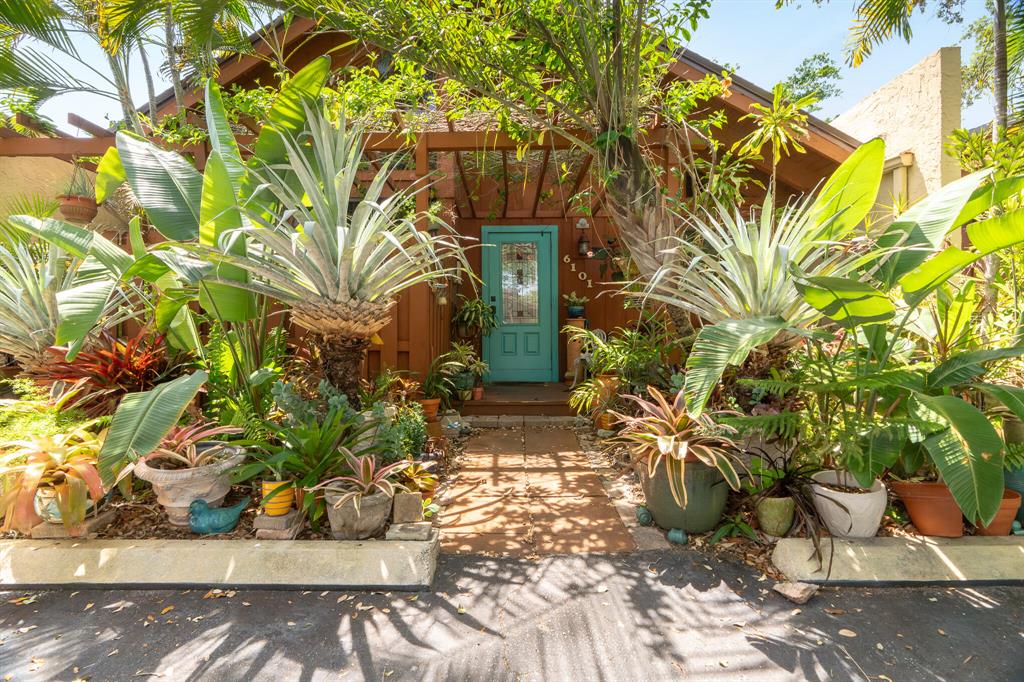 Investment property for sale in Fort Lauderdale, VA