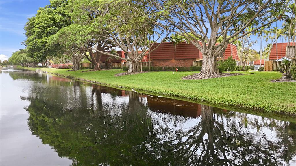 Investment property for sale in Plantation, VA