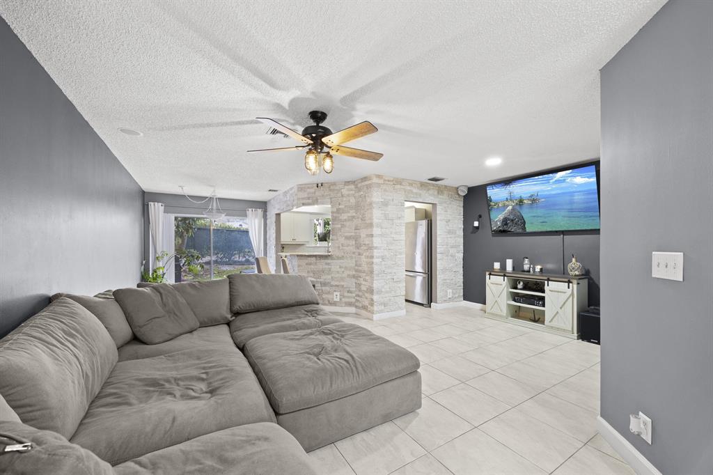 Investment property for sale in Deerfield Beach, VA