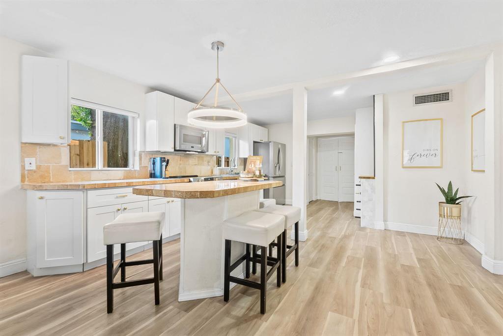 Investment property for sale in Fort Lauderdale, VA