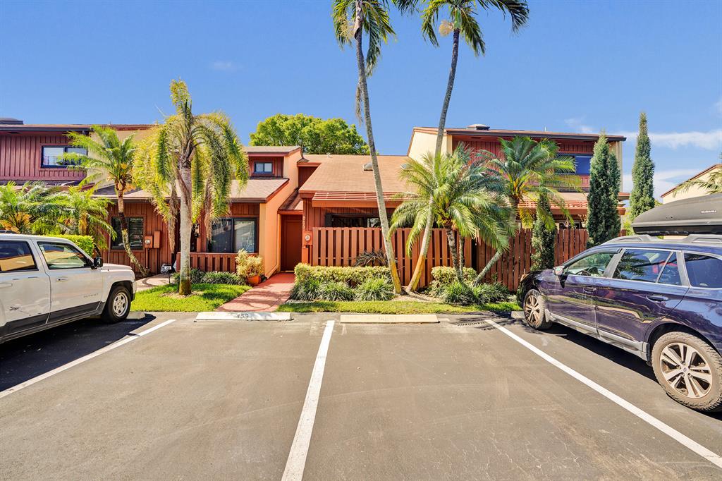Investment property for sale in Dania Beach, VA