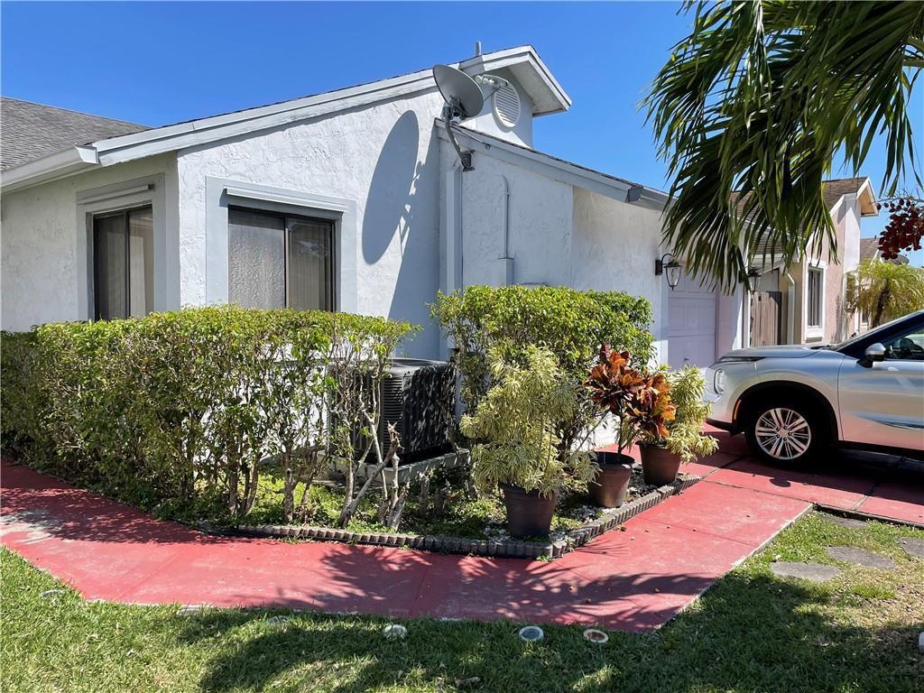 Investment property for sale in Pembroke Pines, VA
