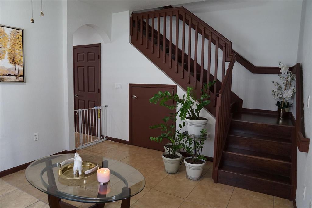 Investment property for sale in Oakland Park, VA