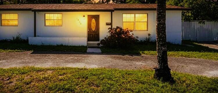 Investment property for sale in Fort Lauderdale, VA