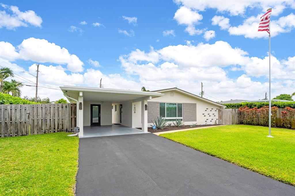 Investment property for sale in Fort Lauderdale, VA
