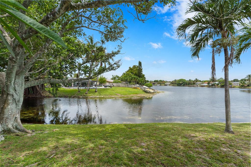Investment property for sale in Fort Lauderdale, VA