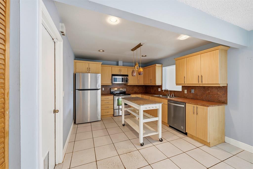 Investment property for sale in Fort Lauderdale, VA