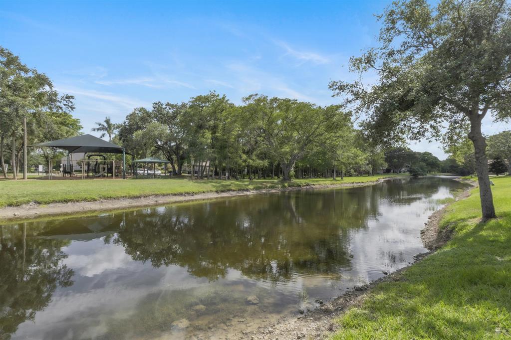 Investment property for sale in Coconut Creek, VA