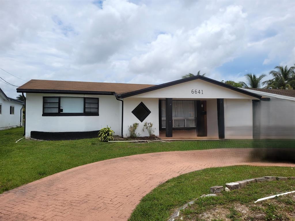 Investment property for sale in Miramar, VA