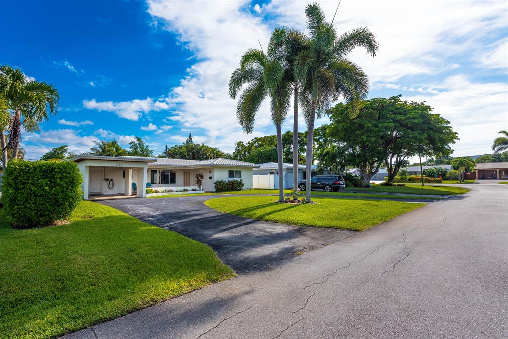 Investment property for sale in Oakland Park, VA