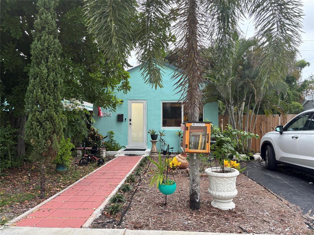 Investment property for sale in Hollywood, VA
