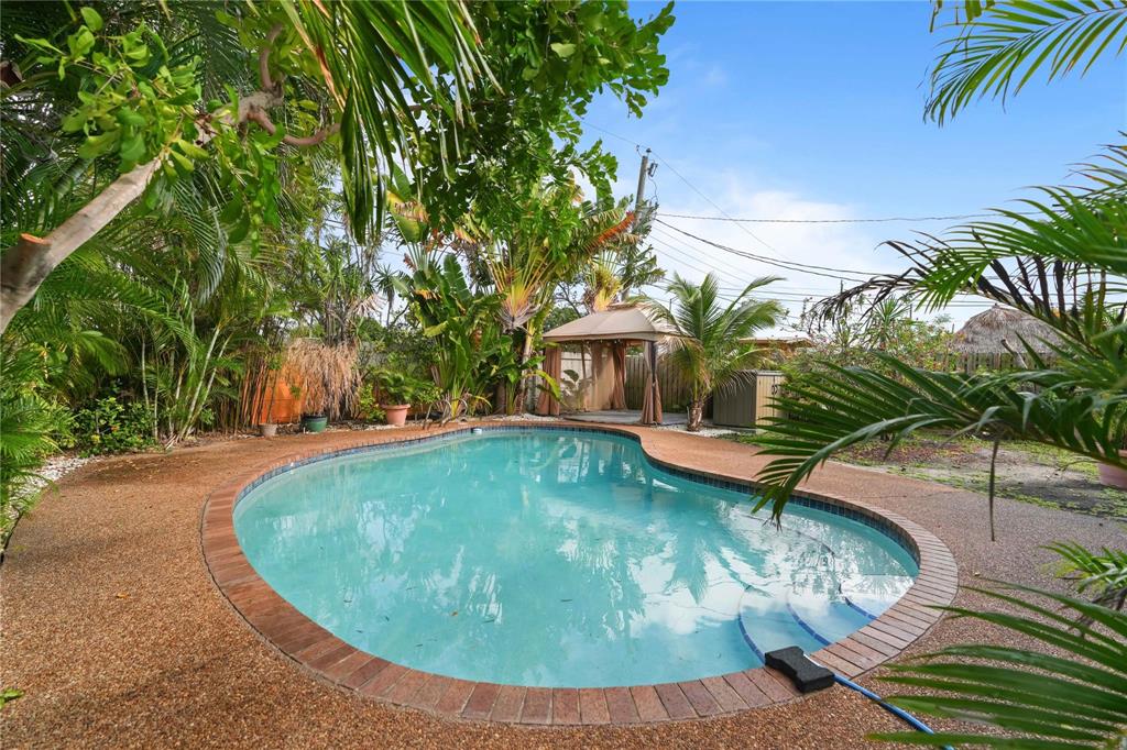 Investment property for sale in Fort Lauderdale, VA