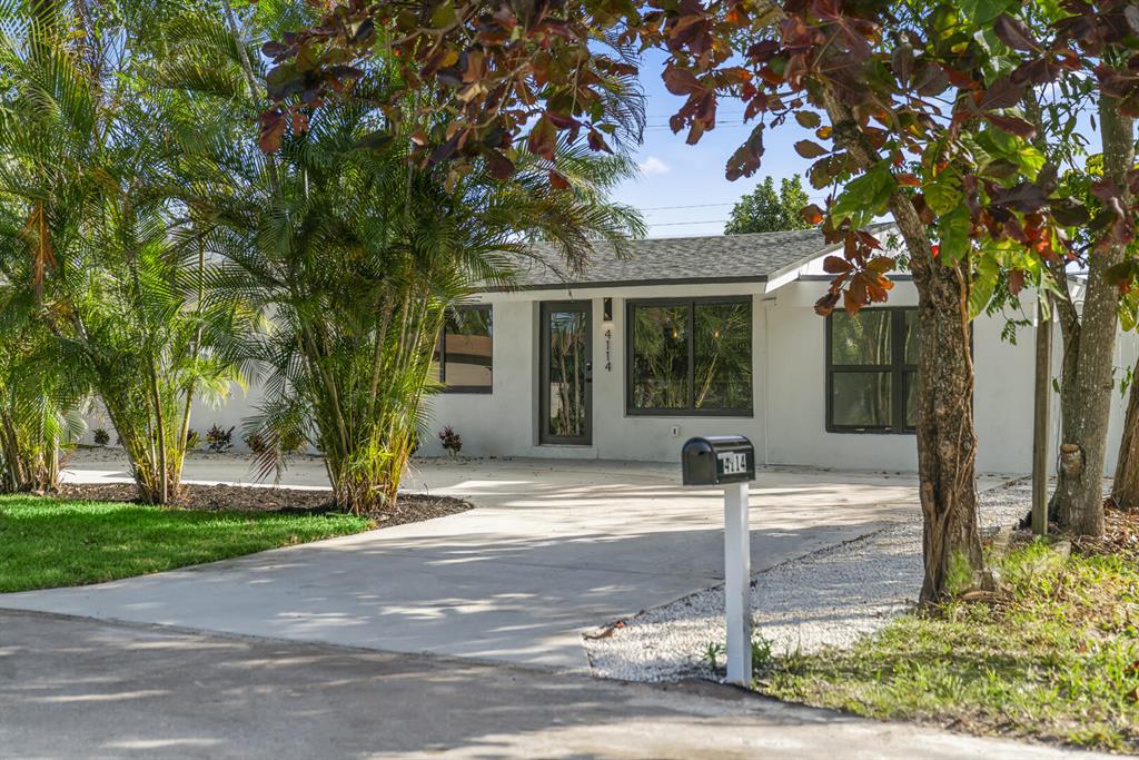Investment property for sale in Dania Beach, VA